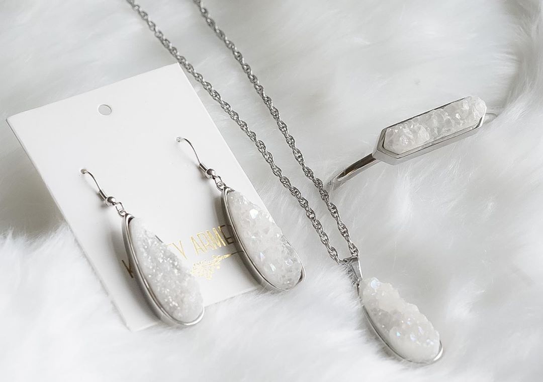 Momi Druzy Earrings in Silver